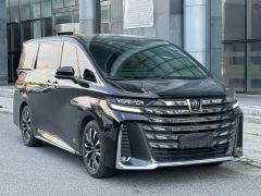Toyota Vellfire Crown Hybrid 2.5L Executive Premier Edition - photo 2