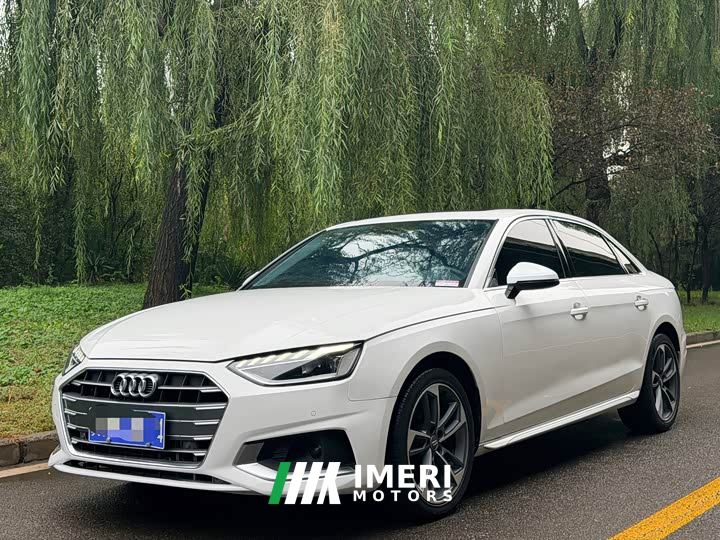 Audi A4L 40 TFSI Fashion Dynamic - автомобиль из Китая