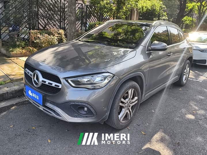 Mercedes-Benz GLA 180
