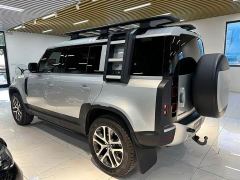 Land Rover Defender 110 P400 Dark Edition - ფოტო 6