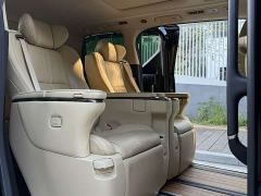 Toyota Alphard Hybrid 2.5L Premium Edition - фото 10