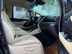 Toyota Alphard Hybrid 2.5L Premium Edition - фото 11