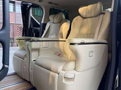 Toyota Alphard Hybrid 2.5L Premium Edition - фото 9