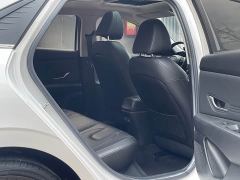 Hyundai Elantra 1.5L CVT Luxury - ფოტო 10