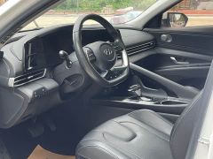 Hyundai Elantra 1.5L CVT Luxury - ფოტო 7