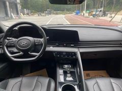 Hyundai Elantra 1.5L CVT Luxury - ფოტო 9