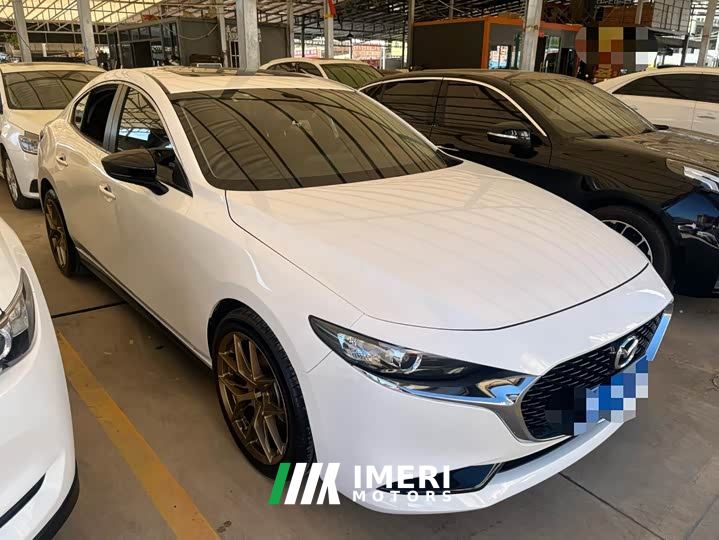 Mazda3 Axela 2.0L Automatic Brilliant Edition - car from China