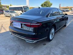 Audi A8 A8L 50 TFSI quattro Comfort Heritage Edition - photo 3
