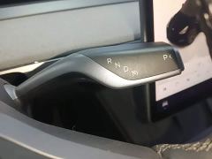 Tesla Model Y Rear-Wheel Drive - ფოტო 13