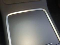 Tesla Model Y Rear-Wheel Drive - ფოტო 8