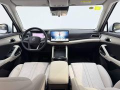 BYD Yuan UP Smart Drive 401KM Leading Edition - фото 9