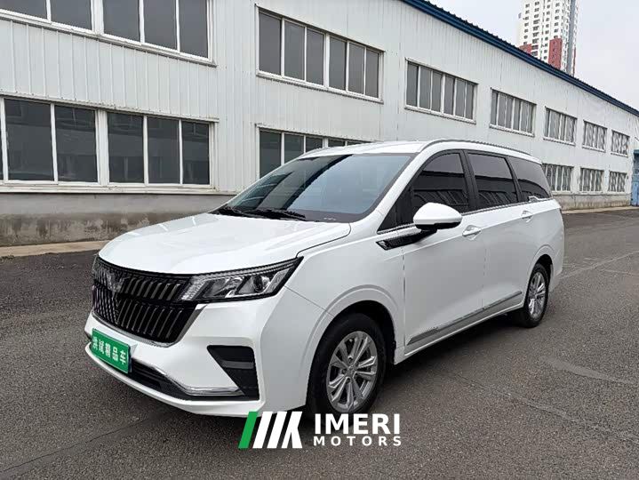 Wuling Jiachen 1.5T Manual Comfort Vitality Edition - автомобиль из Китая