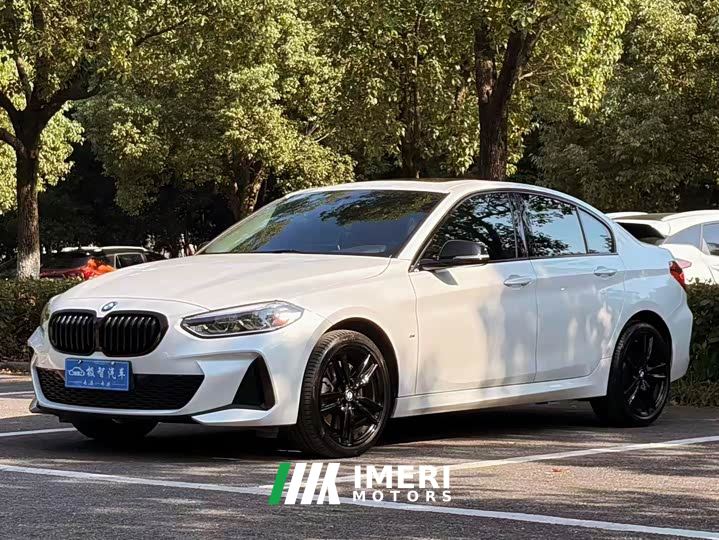 BMW 1 Series 125i M Sport Night Edition - автомобиль из Китая