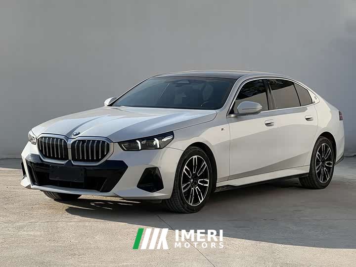 BMW 5 Series 525Li M Sport Package - ავტომობილი ჩინეთიდან