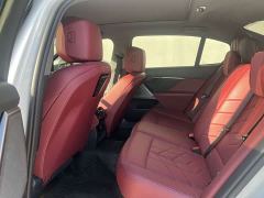 BMW 5 Series 525Li M Sport Package - ფოტო 7
