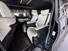 Lexus LM 300h 7-Seater Elegant Edition - фото 7