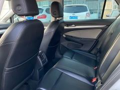 Volkswagen Golf 200TSI DSG - ფოტო 5
