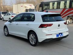 Volkswagen Golf 200TSI DSG - ფოტო 9