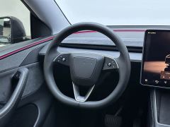 Tesla Model Y Long Range All-Wheel Drive Launch Edition - фото 18