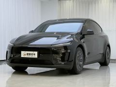 Tesla Model Y L Long Range All-Wheel Drive - ფოტო 1