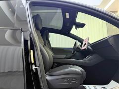 Tesla Model Y L Long Range All-Wheel Drive - ფოტო 11