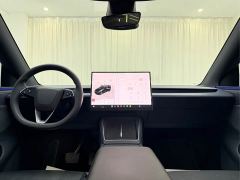 Tesla Model Y L Long Range All-Wheel Drive - ფოტო 9
