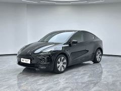 Tesla Model Y Standard Range RWD - ფოტო 1
