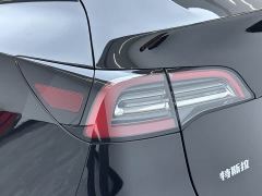 Tesla Model Y Standard Range RWD - ფოტო 12