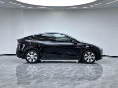 Tesla Model Y Standard Range RWD - ფოტო 8