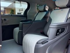Toyota Sienna 2.5L Hybrid Luxury Edition - ფოტო 9