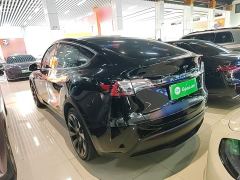 Tesla Model Y Standard Range RWD - фото 4