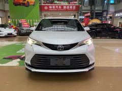 Toyota Sienna 2.5L Hybrid AWD Premium - ფოტო 3