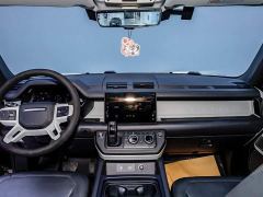 Land Rover Defender Facelift 90 3.0T P400 XS - ფოტო 19