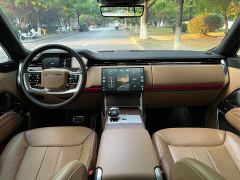 Land Rover Range Rover 3.0L V6 400PS Extended Wheelbase Prestige Edition - ფოტო 10