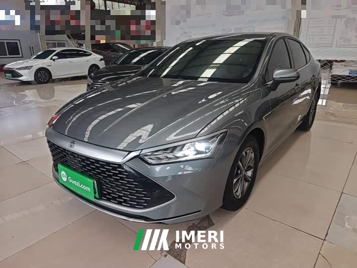 BYD Qin PLUS Glory Edition DM-i 55KM Leading - автомобиль из Китая