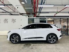 Audi Q4 e-tron 40 e-tron Starlight Night Edition - ფოტო 4