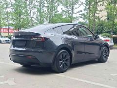 Tesla Model Y Long Range All-Wheel Drive - ფოტო 4