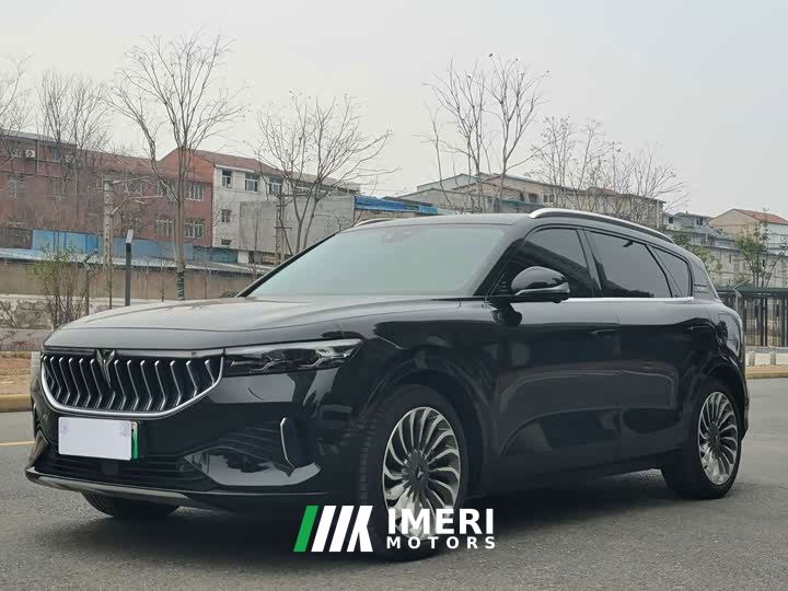 Voyah Lantu FREE Four-Wheel Drive Standard Pure Electric Exclusive Luxury Package - car from China