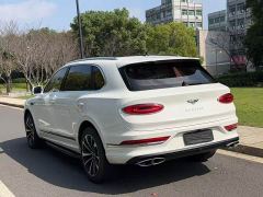 Bentley Bentayga 4.0T V8 Long Wheelbase - фото 4