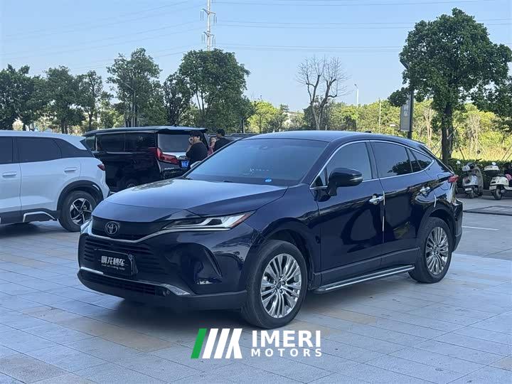 Toyota Harrier 2.0L CVT FWD Premium Edition