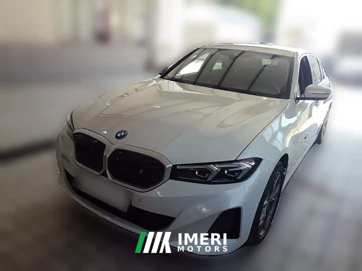 BMW i3 eDrive 35 L - автомобиль из Китая