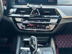 BMW 5 Series 530Li Premier M Sport Package - ფოტო 9