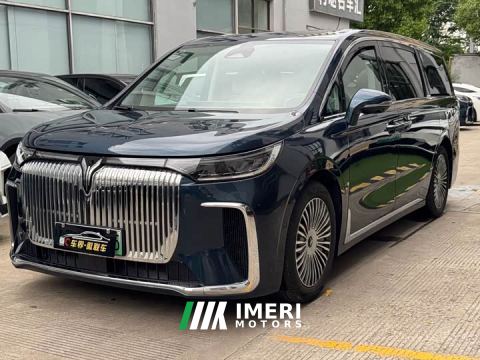 2025 Voyah Passion PHEV AWD Flagship Kunpeng Edition