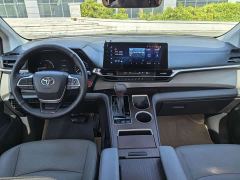Toyota Grevias 2.5L Hybrid Premium Edition - ფოტო 13