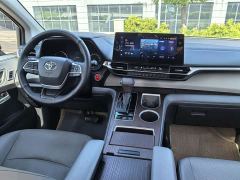 Toyota Grevias 2.5L Hybrid Premium Edition - ფოტო 14