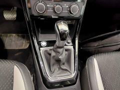 Volkswagen Touran 200TSI DSG Smart Connected Edition - ფოტო 13