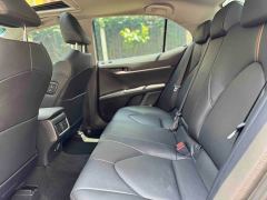 Toyota Camry 2.0G Luxury - ფოტო 12