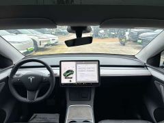 Tesla Model Y Rear-Wheel Drive - ფოტო 5