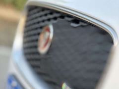 Jaguar XEL 2.0T 250PS R-DYNAMIC S Aspiring Sport Edition - ფოტო 19
