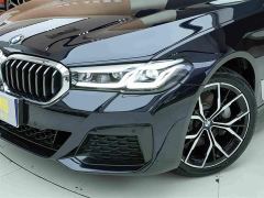 BMW 5 Series Facelift 530Li Luxury M Sport Package - ფოტო 18